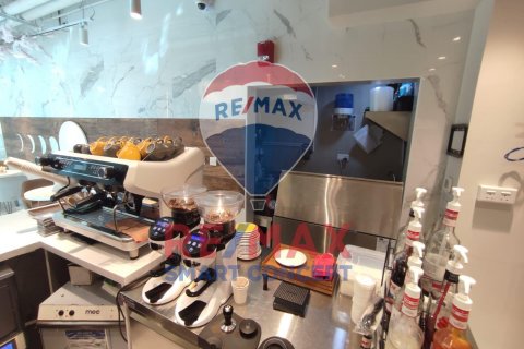 Winkel te huur in Electra Street, Abu Dhabi, VAE 53 vr.m., nr 449792 - foto 9