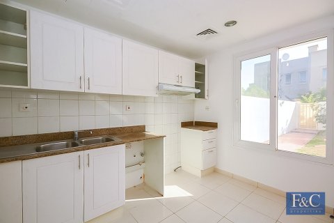 Řadový dům v The Springs, Dubai, SAE 2 ložnice, 263 m² Č.: 704769 - fotografie 15