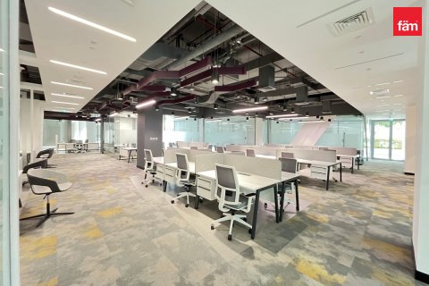 Birojs Umm Ramool, Dubaijā, AAE 2104.6 m2 Nr. 760793