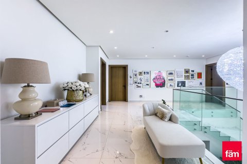 Huvila Al Furjan, Dubai, Arabiemiraatit 6 makuuhuonetta, 610.4 m2 № 769255 - kuva 14