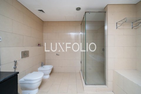 Apartment sa Jumeirah Lake Towers, Dubai, UAE 1 silid-tulugan, 115 sq.m. № 628290 - larawan 13