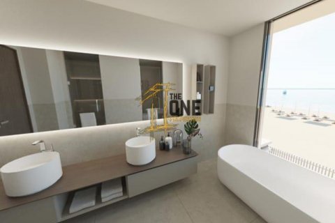 Villa itt: Al Hamra Village, Ras Al Khaimah, EAE, 5 hálószoba, 828.5 m², azonosító: 578322 - fénykép 13