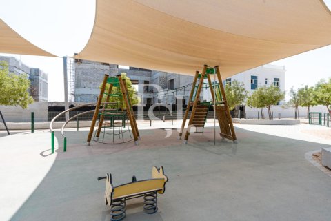 Vila u gradu Abu Dhabi, UAE 5 spavaće sobe, 929 m2 Br. 717355