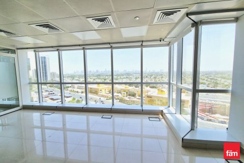 Office in Dubai, UAE 102 sq.m. № 702694 - photo 11