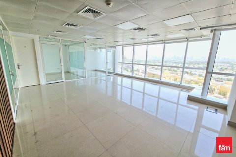 Office in Dubai, UAE 102 sq.m. № 702694 - photo 17