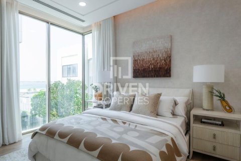 فيلا للإيجار في جميرا، دبي، الإمارات العربية المتحدة 5 غرفة نوم ، 585.29 متر مربع ، رقم 757119 - صورة 9