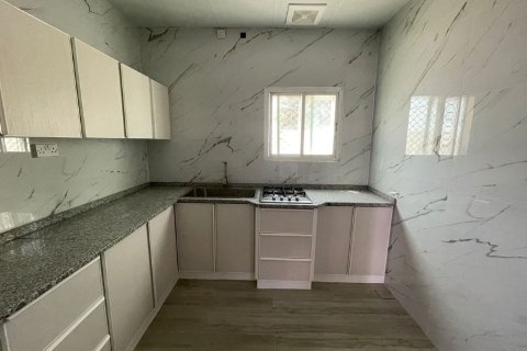 Vilë në Al Mairid, Ras Al Khaimah, Emiratet e Bashkuara Arabe 3 dhoma gjumi, 279 m2. № 735017 - Foto 7
