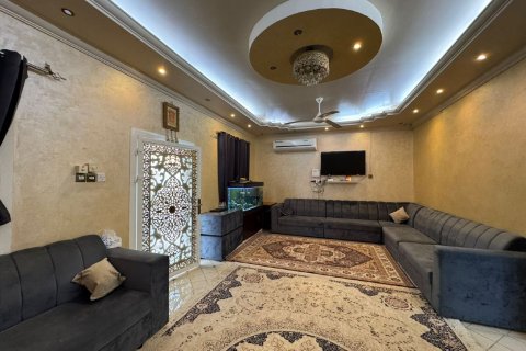 Seih Al Harf, Ras Al Khaimah, UAE의 판매용 빌라 침실 5개, 595제곱미터 번호 735018 - 사진 2
