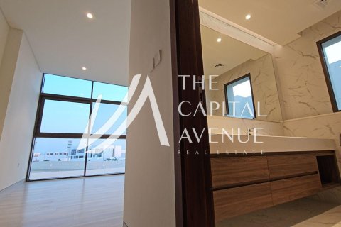 Kaupunkipientalo Abu Dhabi, Arabiemiraatit 3 makuuhuonetta, 228.82 m2 № 764484 - kuva 12