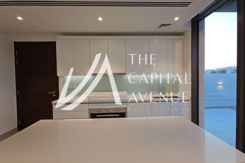 Kaupunkipientalo Abu Dhabi, Arabiemiraatit 3 makuuhuonetta, 228.82 m2 № 764484 - kuva 4