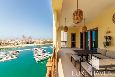 Wohnung in Palm Jumeirah, Dubai, VAE: 3 Schlafzimmer, 266.63 m2 Nr. 398990