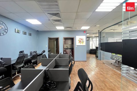 Business Bay、Dubai、UAE にあるオフィス販売中 101.9 m2、No763858 - 写真 5