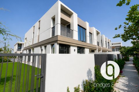 Villa à Tilal Al Ghaf, Dubai, EAU: 4 chambres, 227 m2 № 763921