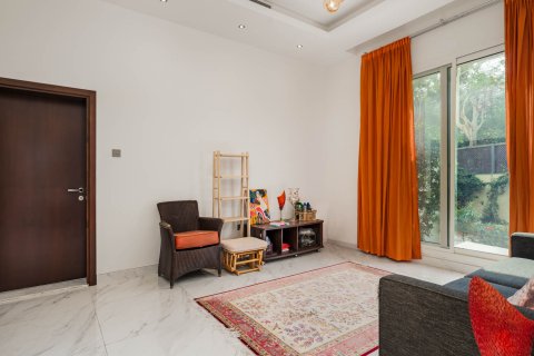 Üürile anda villa asukohaga The Villa, Dubai, AÜE: 7 magamistoaga, 826.84 m² Nr 750819 - pilt 6