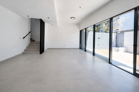Adosado en venta en Tilal City, Sharjah, EAU 3 dormitorios, 232.16 m2 № 749343 - foto 3