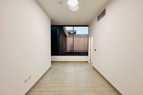 Villa en alquiler en Tilal City, Sharjah, EAU 5 dormitorios, 678.56 m2 № 764278 - foto 19