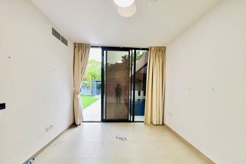 Villa en alquiler en Tilal City, Sharjah, EAU 5 dormitorios, 678.56 m2 № 764278 - foto 8