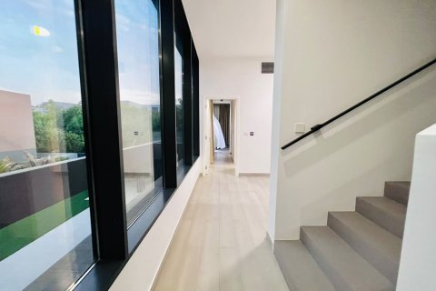 Villa en alquiler en Tilal City, Sharjah, EAU 5 dormitorios, 678.56 m2 № 764278 - foto 26