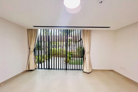 Villa en alquiler en Tilal City, Sharjah, EAU 5 dormitorios, 678.56 m2 № 764278 - foto 12