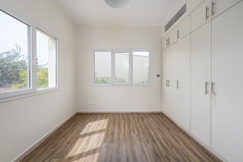 Villa zur Miete in Meadows, Dubai, VAE 5 Schlafzimmer, 788.94 m2 Nr. 759881 - Foto 2