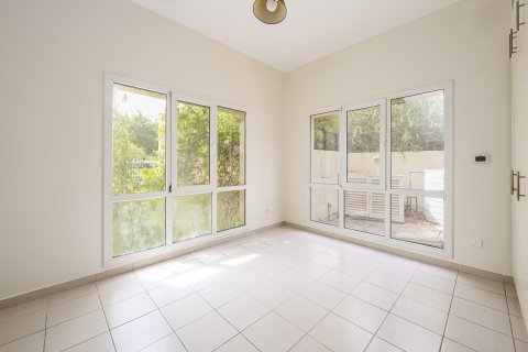 Villa zur Miete in Meadows, Dubai, VAE 5 Schlafzimmer, 788.94 m2 Nr. 759881 - Foto 11