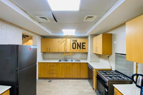 Таунхаус Al Hamra Village, Рас-эль-Хайма, БАӘ-да 3 жатын бөлмелер, 258.8 м² № 578324 - фото 4