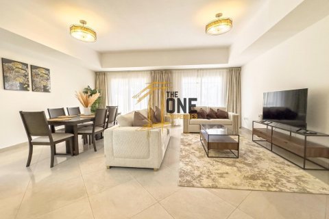 Таунхаус Al Hamra Village, Рас-эль-Хайма, БАӘ-да 3 жатын бөлмелер, 258.8 м² № 578324 - фото 24