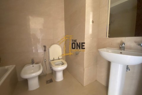 Villa itt: Al Hamra Village, Ras Al Khaimah, EAE, 4 hálószoba, 256 m², azonosító: 578329 - fénykép 18