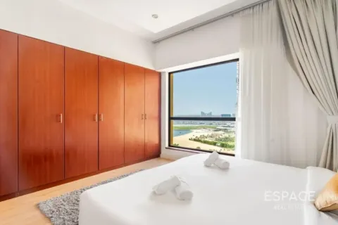 Huoneisto Jumeirah Beach Residence, Dubai, Arabiemiraatit 2 makuuhuonetta, 132 m2 № 737899 - kuva 9
