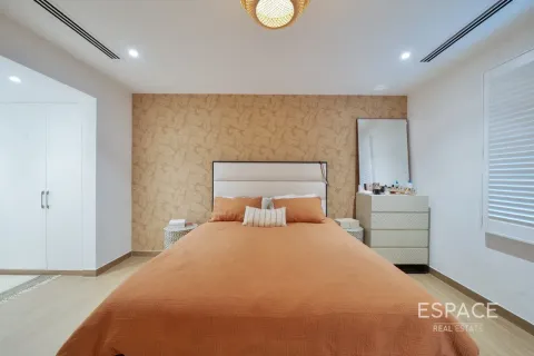 Villa in vendita a Jumeirah Park, Dubai, EAU 4 camere da letto, 307 mq. № 737900 - foto 13