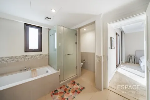 Villa Arabian Ranches, Dubaijā, AAE 5 istabas, 342 m2 Nr. 737898 - attēls 9