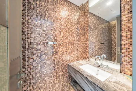 Apartmán v DAMAC HEIGHTS v Dubai Marina, SAE 1 spálňa, 88 m2 č. 650371 - Fotografia 8