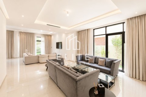 Vila u gradu DAMAC Hills (Akoya by DAMAC), Dubai, UAE 5 spavaće sobe, 465 m2 Br. 760008 - Slika 7