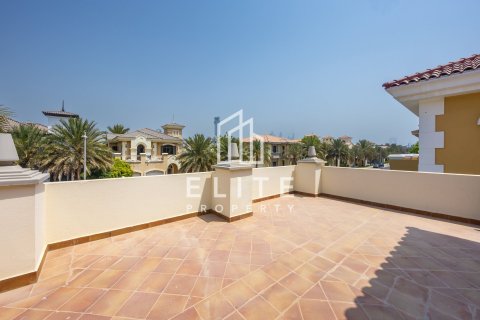 Villa te huur in Palm Jumeirah, Dubai, VAE 5 slaapkamers, 657 vr.m., nr 760013 - foto 8