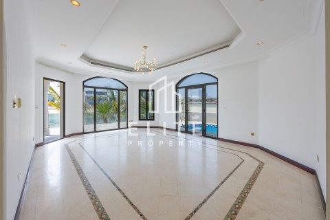 Villa te huur in Palm Jumeirah, Dubai, VAE 5 slaapkamers, 657 vr.m., nr 760013 - foto 2