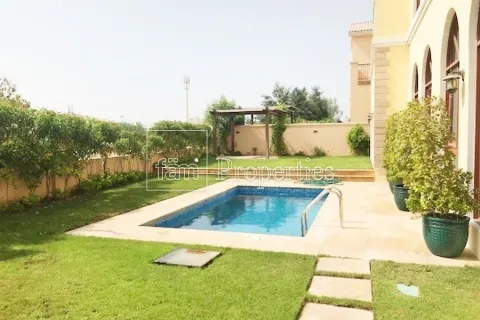 Villa sa Dubai, UAE 6 silid-tulugan, 985.5 sq.m. № 388812 - larawan 3