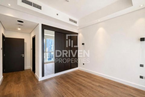 Appartamento in vendita a Downtown Dubai (Downtown Burj Dubai), Dubai, EAU 2 camere da letto, 127.93 mq. № 765350 - foto 8