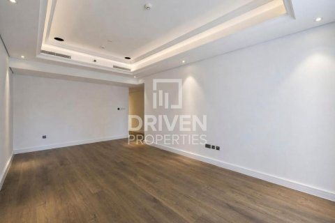 Appartamento in vendita a Downtown Dubai (Downtown Burj Dubai), Dubai, EAU 2 camere da letto, 127.93 mq. № 765350 - foto 3