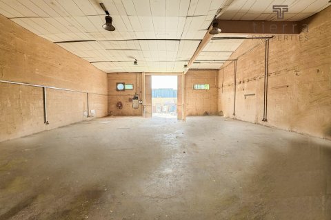 Noliktava Al Quoz, Dubaijā, AAE 557.4 m2 Nr. 539967 - attēls 2