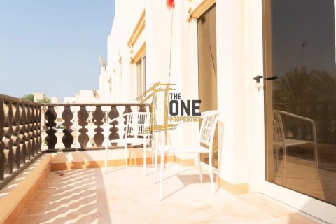 Kuća u nizu u gradu Al Hamra Village, Ras Al Khaimah, UAE 3 spavaće sobe, 297.3 m2 Br. 582577 - Slika 13