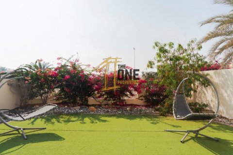 Kuća u nizu u gradu Al Hamra Village, Ras Al Khaimah, UAE 3 spavaće sobe, 297.3 m2 Br. 582577 - Slika 6