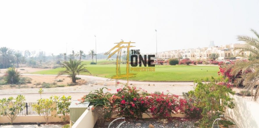 Kuća u nizu u gradu Al Hamra Village, Ras Al Khaimah, UAE 3 spavaće sobe, 297.3 m2 Br. 582577