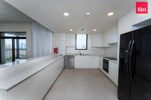 Leilighet til salgs i Umm Suqeim, Dubai, Emiratene 4 soverom, 347.8 kvm Nr. 695294 - Foto 10