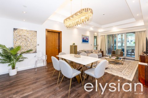 Palm Jumeirah、Dubai、UAEにあるマンション 2ベッドルーム、190 m2 No586252