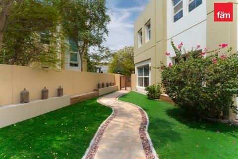 Vila di Dubai, UEA 3 kamar tidur, 622.9 m2 nomor 726681 - foto 10