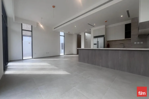 Townhouse sa Dubai, UAE 4 silid-tulugan, 258 sq.m. № 760768