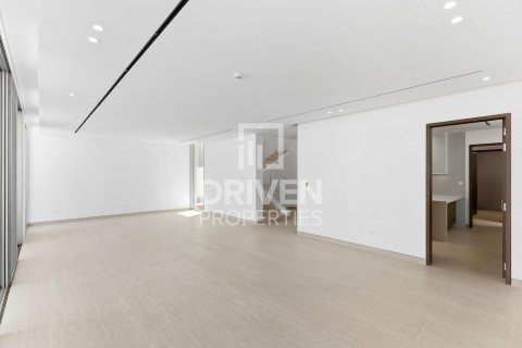Villa asukohaga Jumeirah Park, Dubai, AÜE: 5 magamistoaga, 696.12 m² Nr 767697