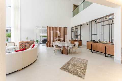 Vilë në Yas Island, Abu Dhabi, Emiratet e Bashkuara Arabe 5 dhoma gjumi, 750 m2. № 716184 - Foto 4