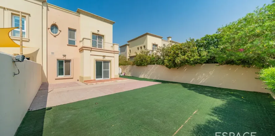 Huvila The Springs, Dubai, Arabiemiraatit 3 makuuhuonetta, 209 m2 № 649988