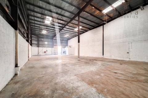 Almacén en alquiler en Ras Al Khor, Dubai, EAU 478.4 m2 № 539976 - foto 1
